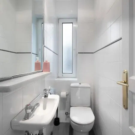City Center- Penthouse With Terrace
